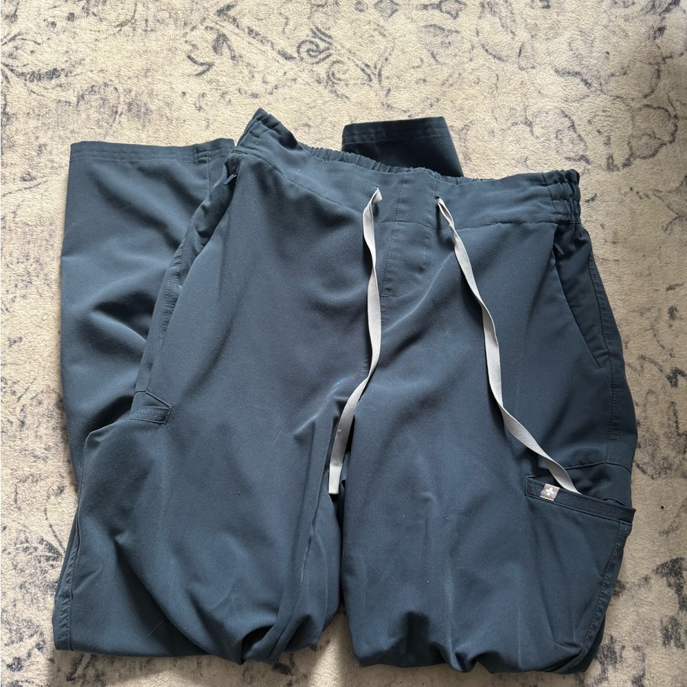 Figs Women’s Scrub Bottoms in Dark Harbor